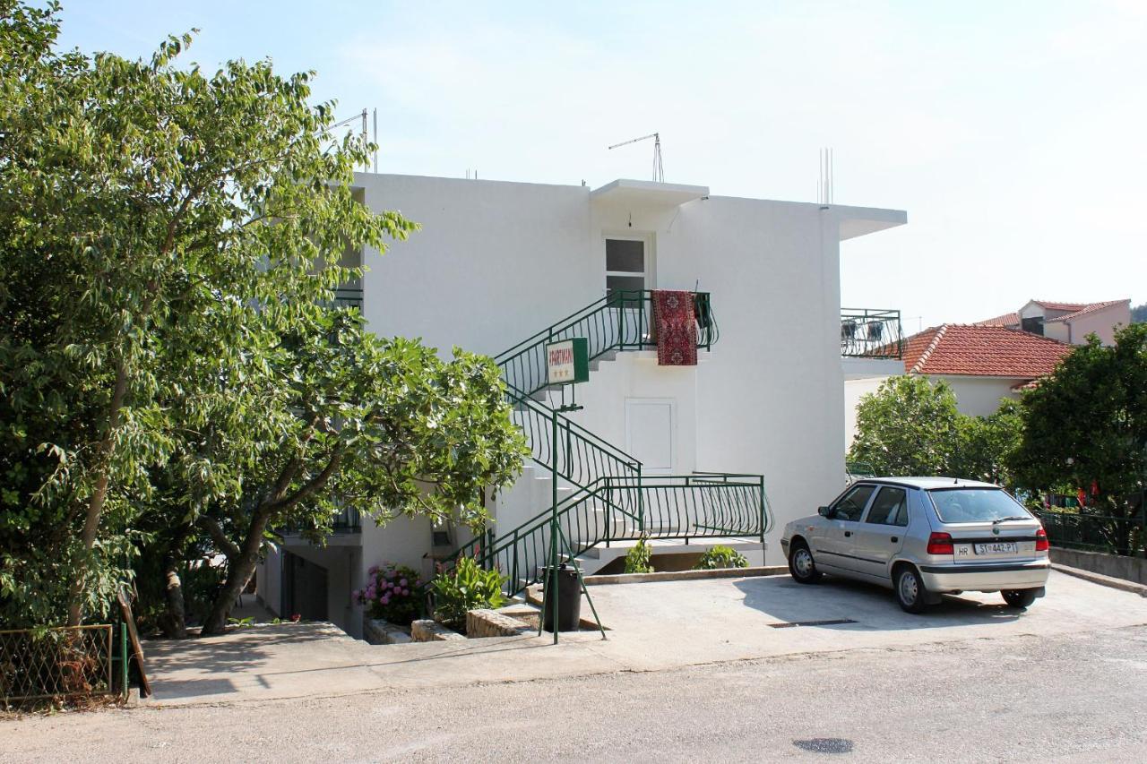 Apartments By The Sea Drvenik Donja Vala, Makarska - 6701 外观 照片