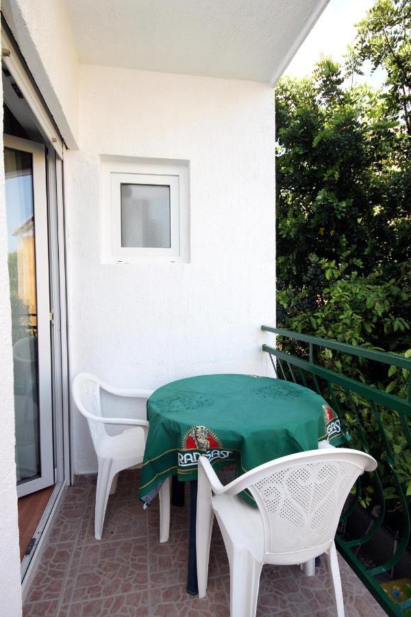 Apartments By The Sea Drvenik Donja Vala, Makarska - 6701 外观 照片