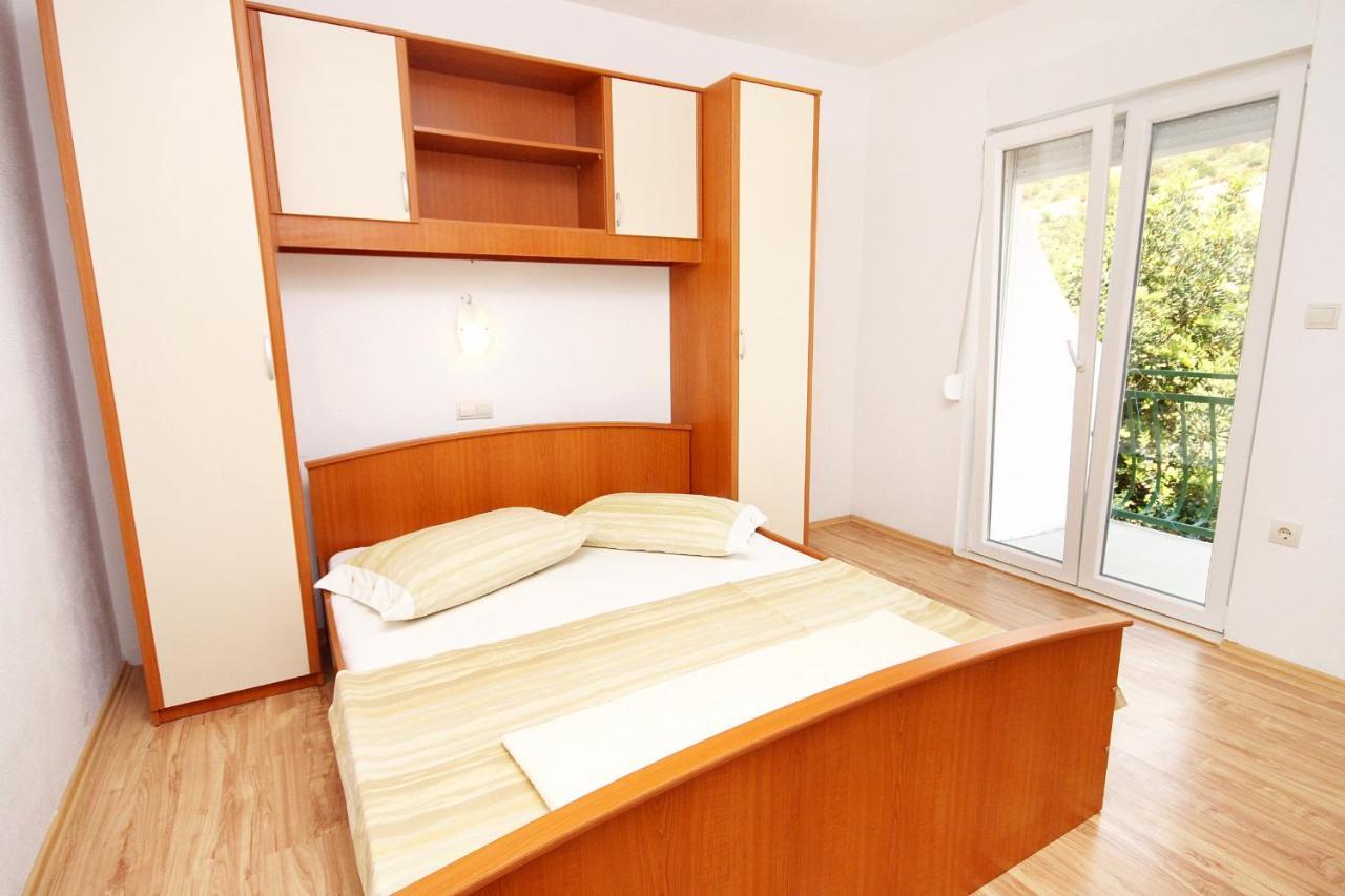 Apartments By The Sea Drvenik Donja Vala, Makarska - 6701 外观 照片