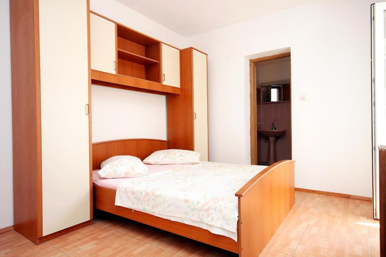 Apartments By The Sea Drvenik Donja Vala, Makarska - 6701 外观 照片