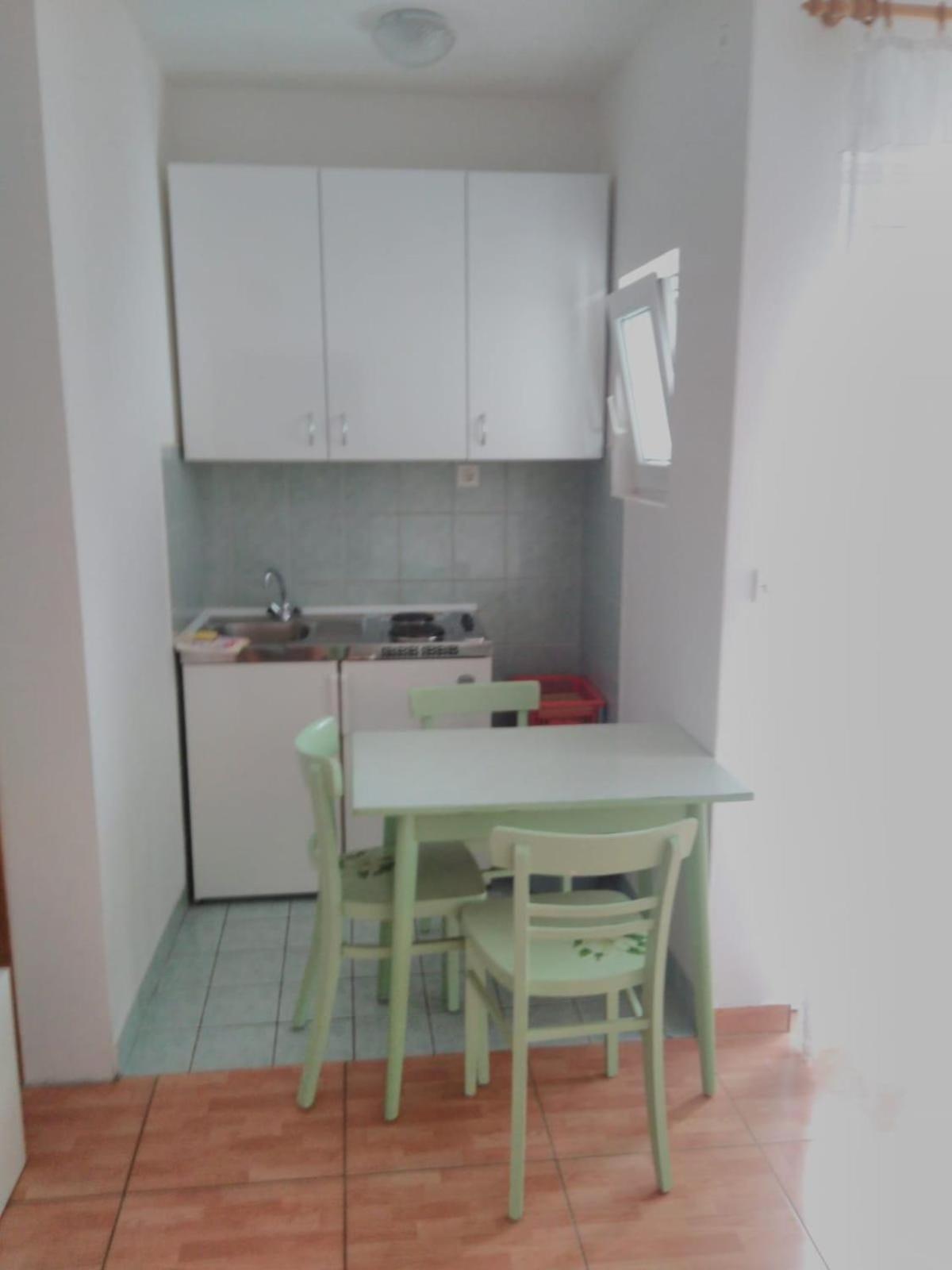Apartments By The Sea Drvenik Donja Vala, Makarska - 6701 外观 照片